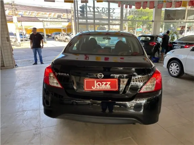 Carro Nissan Versa 2019 1.0 12V (Flex)