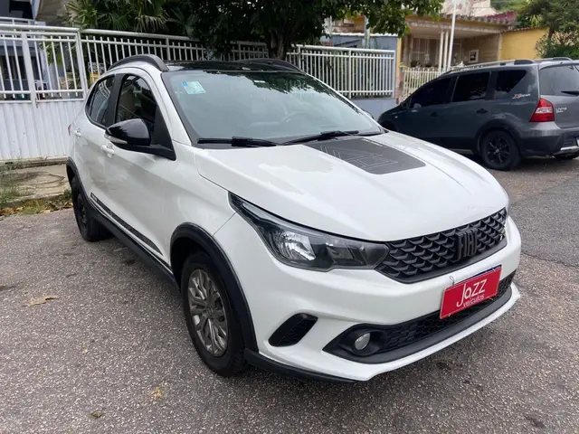 Carro Fiat Argo 2022 Trekking 1.3 (Flex)