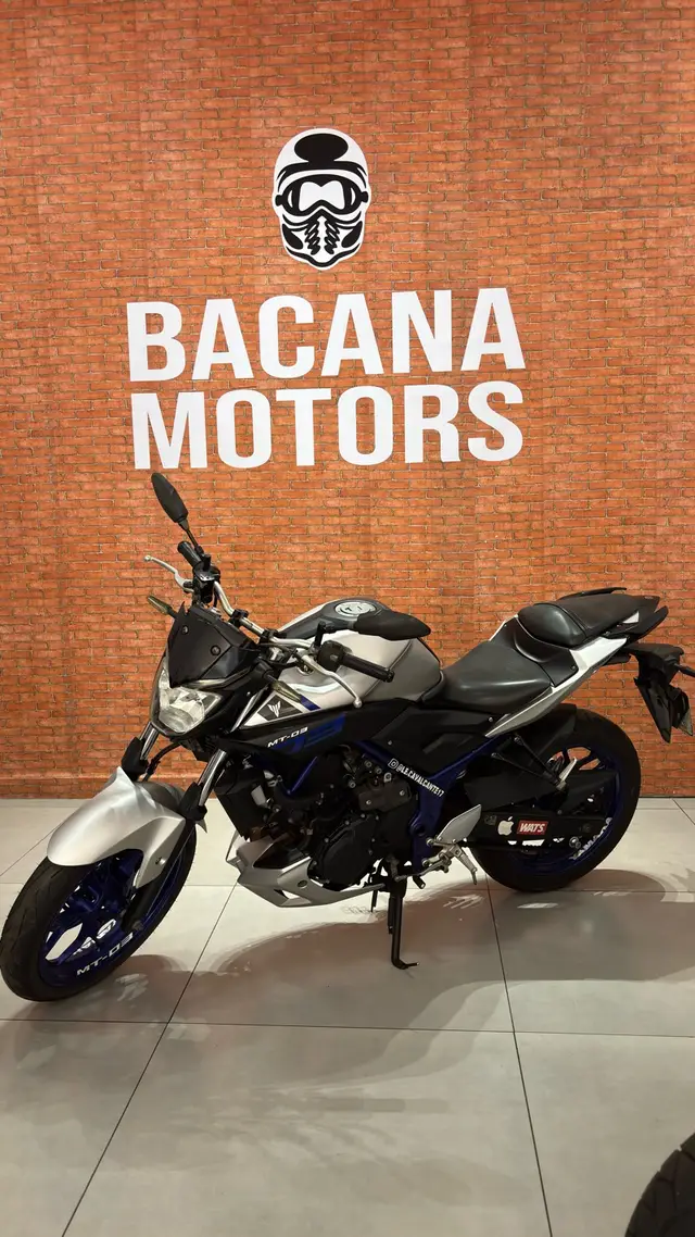 Moto Yamaha MT-03 2017 STD