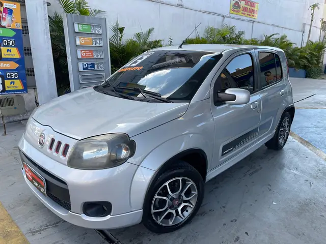 Carro Fiat Uno 2013 Sporting 1.4 8V (Flex) 4p