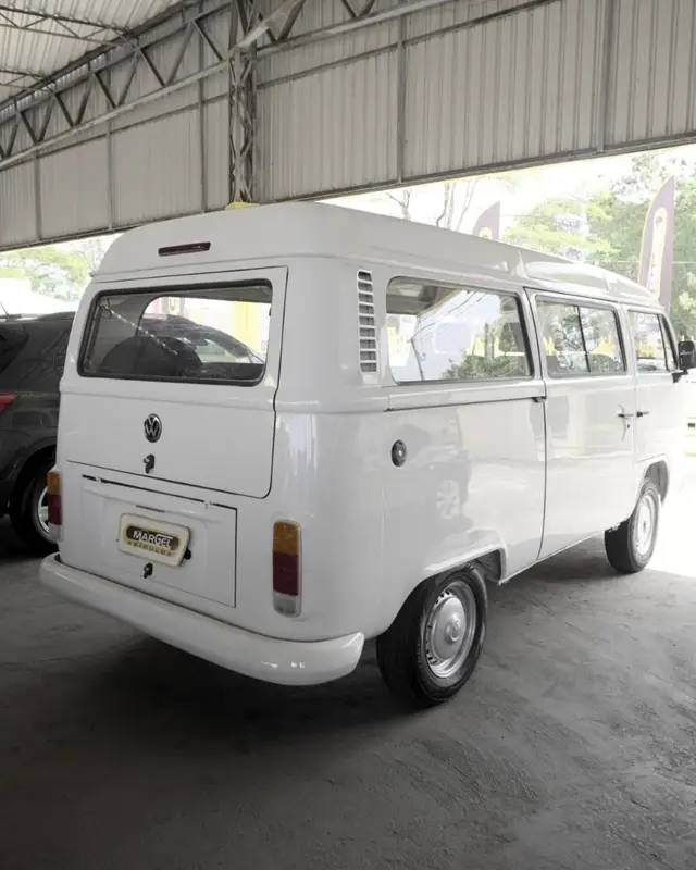 Carro Volkswagen Kombi Furgão 2014 Kombi Furgao 1.4 (Flex)