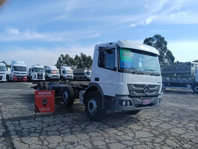 Caminhão Mercedes-Benz Atego 2022 3030/48 8X2
