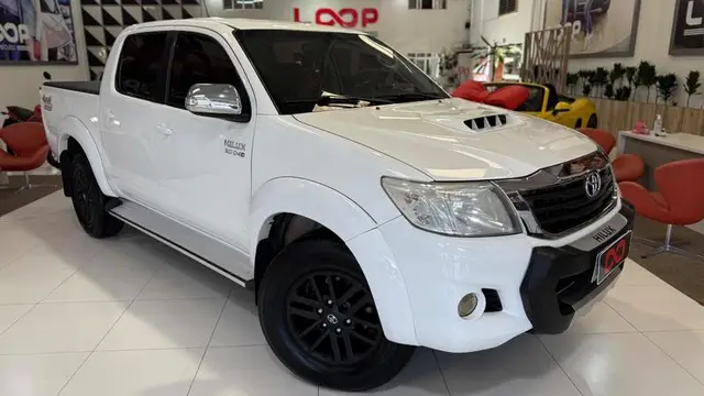 Carro Toyota Hilux Cabine Dupla 2015 Hilux 2.7 4x4 CD STD (Flex)