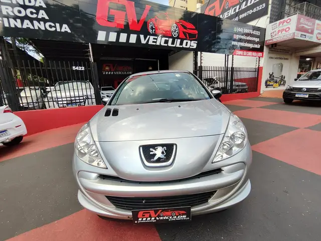 Carro Peugeot 207 2014 Hatch Active 1.4 (Flex)