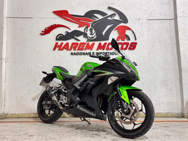 Moto Kawasaki Ninja 2023 300