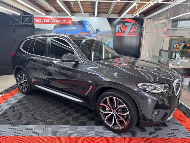 Carro BMW X3 2022 xDrive30e X Line 2.0 Turbo Híbrido (Aut)