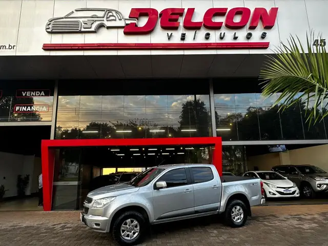 Carro Chevrolet S10 Cabine Dupla 2013 S10 LT 2.8 diesel (Cab Dupla) 4x2