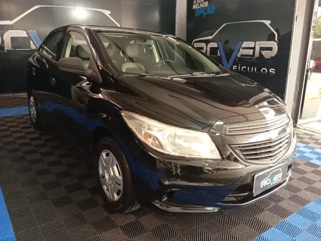 Carro Chevrolet Onix 2015 1.0 LS SPE/4