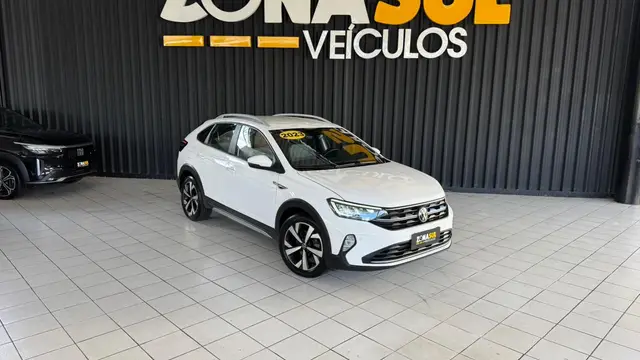 Carro Volkswagen Nivus 2023 Highline 200 TSI