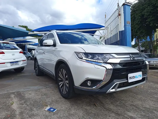Carro Mitsubishi Outlander 2021 2.2 DI-D HPE-S 4WD CVT