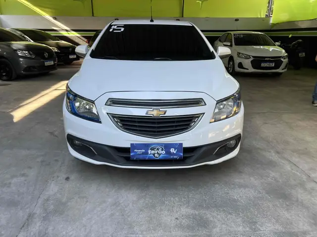 Carro Chevrolet Prisma 2015 1.4 LT SPE/4