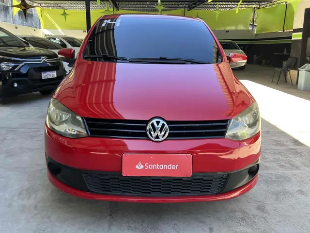 Carro Volkswagen Fox 2014 1.0 TEC (Flex) 4p
