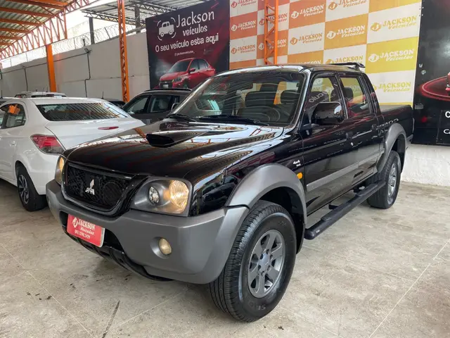 Carro Mitsubishi L200 Triton Outdoor 2010 L 200 Outdoor HPE 4x4 2.5 (cab. dupla)