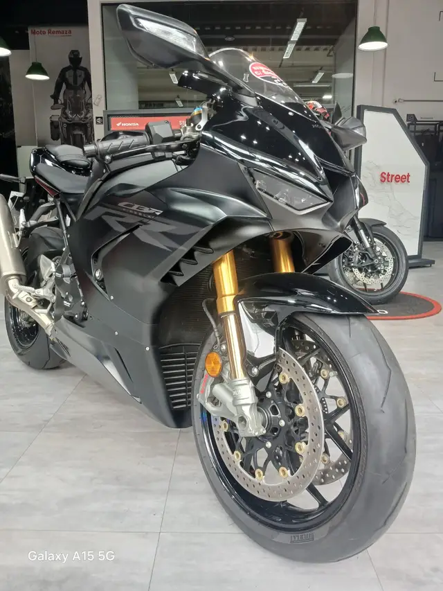 Moto Honda CBR 1000RR-R 2022 Fireblade SP