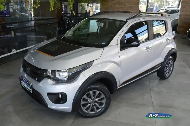 Carro Fiat Mobi 2025 Trekking 1.0