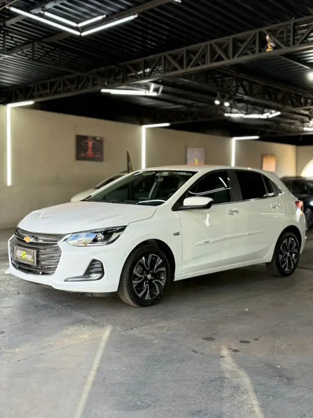 Carro Chevrolet Onix 2025 Premier 1.0 Turbo (Aut.)