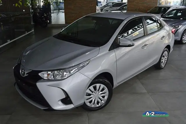 Carro Toyota Yaris Sedan 2024 XL 1.5 (Flex) (Aut)