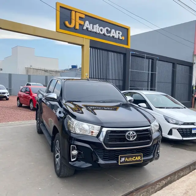 Carro Toyota Hilux Cabine Dupla 2020 Hilux 2.8 TDI SRV CD 4x4 (Aut)