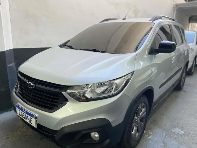Carro Chevrolet Spin 2022 Activ 7S 1.8 (Flex) (Aut)