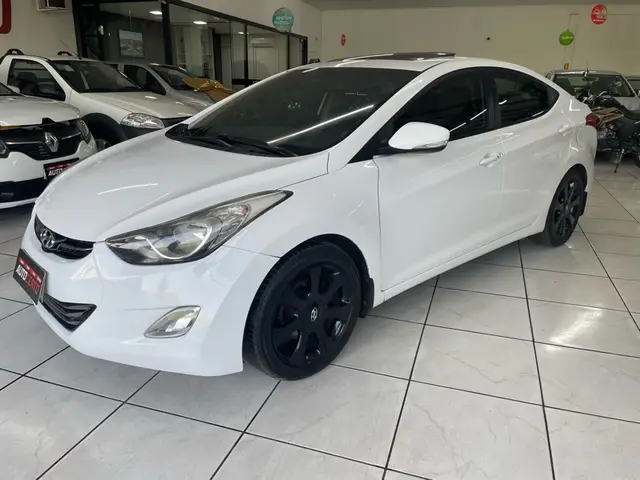 Carro Hyundai Elantra 2013 Sedan 1.8 GLS (aut)