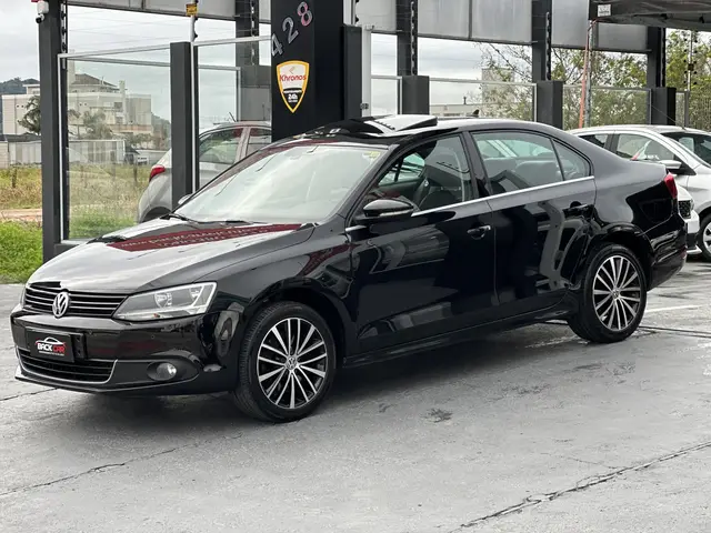 Carro Volkswagen Jetta 2012 2.0 TSI Highline DSG