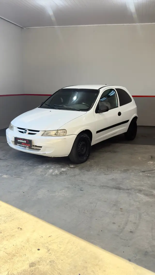 Carro Chevrolet Celta 2001 1.0