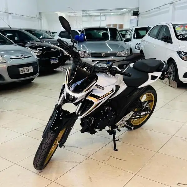 Moto Yamaha Fazer FZ25 2025 ABS