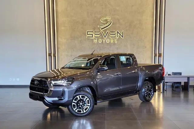 Carro Toyota Hilux Cabine Dupla 2025 SRV 4x4 2.8 Diesel
