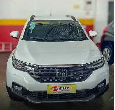 Carro Fiat Strada 2023 Volcano 1.3 8V CD AT