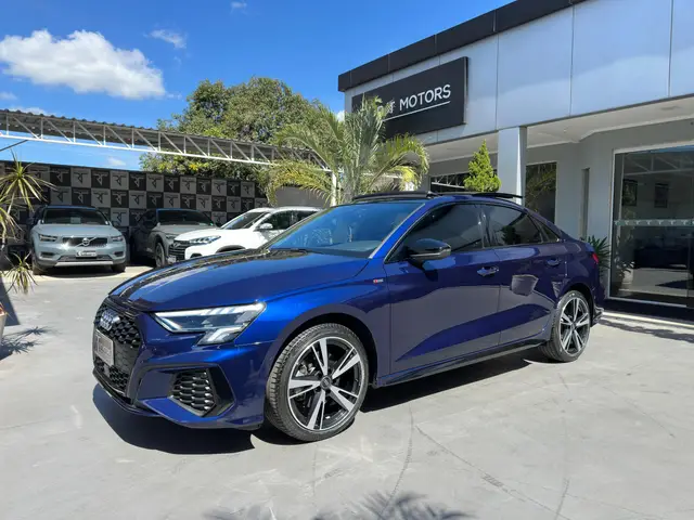 Carro Audi A3 2024 2.0 Sed.Perf. Black TFSI S-tr. (Hib.)