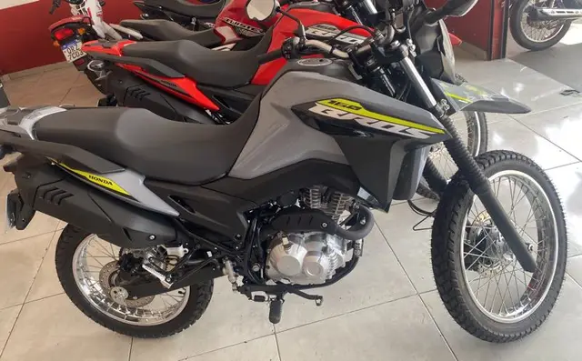 Moto Honda NXR 160 2025 Bros CBS