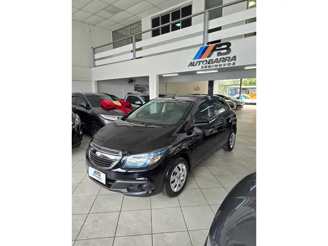 Carro Chevrolet Onix 2015 1.4 LT SPE/4