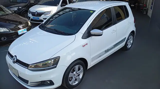 Carro Volkswagen Fox 2016 1.6 MSI Rock in Rio (Flex)