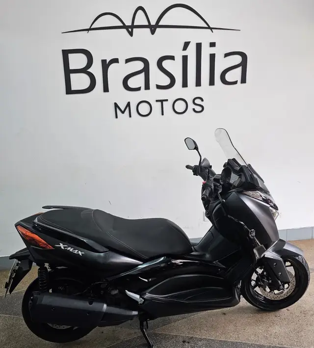 Moto Yamaha XMax 2022 250 (ABS)