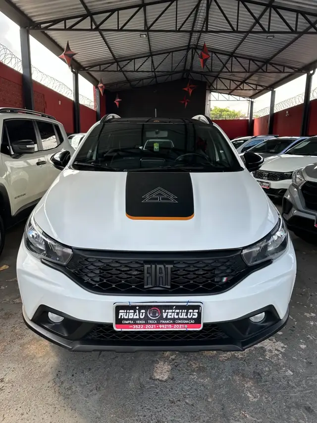 Carro Fiat Argo 2025 Trekking 1.3