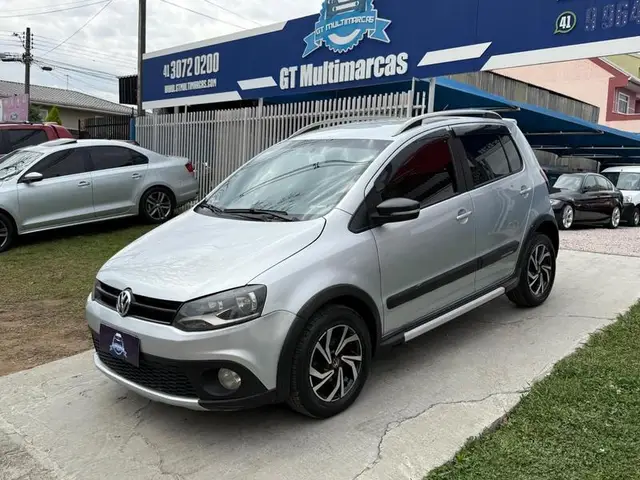 Carro Volkswagen CrossFox 2013 1.6 VHT (Flex)