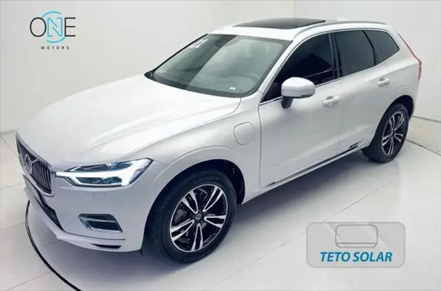 Carro Volvo XC60 2021 Momentum T8 2.0 Hybrid AWD (Aut)