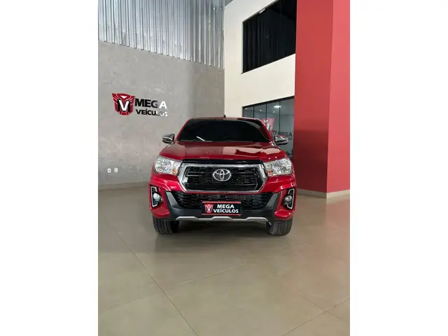 Carro Toyota Hilux Cabine Dupla 2020 Hilux 2.8 TDI SRV CD 4x4 (Aut)