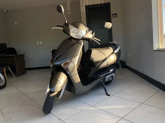 Moto Honda LEAD 2010 110