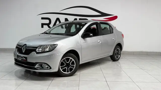 Carro Renault Logan 2015 Dynamique 1.6 8V Easy-r (Aut)