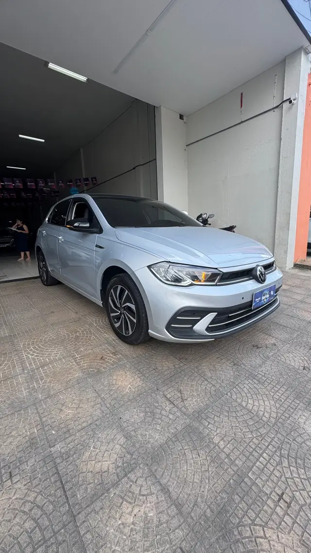 Carro Volkswagen Polo 2023 Highline (Aut) (Flex)