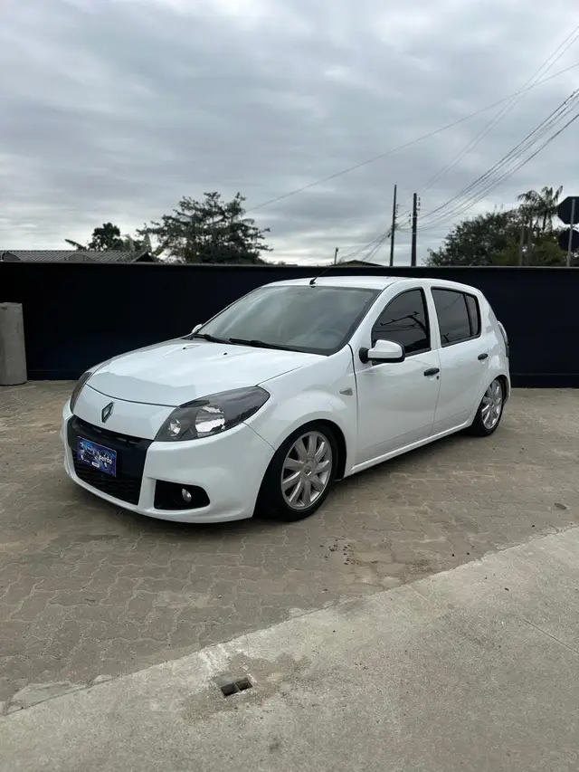 Carro Renault Sandero 2014 Expression 1.0 16V (flex)
