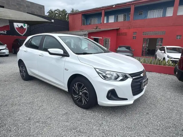 Carro Chevrolet Onix 2024 LT 1.0