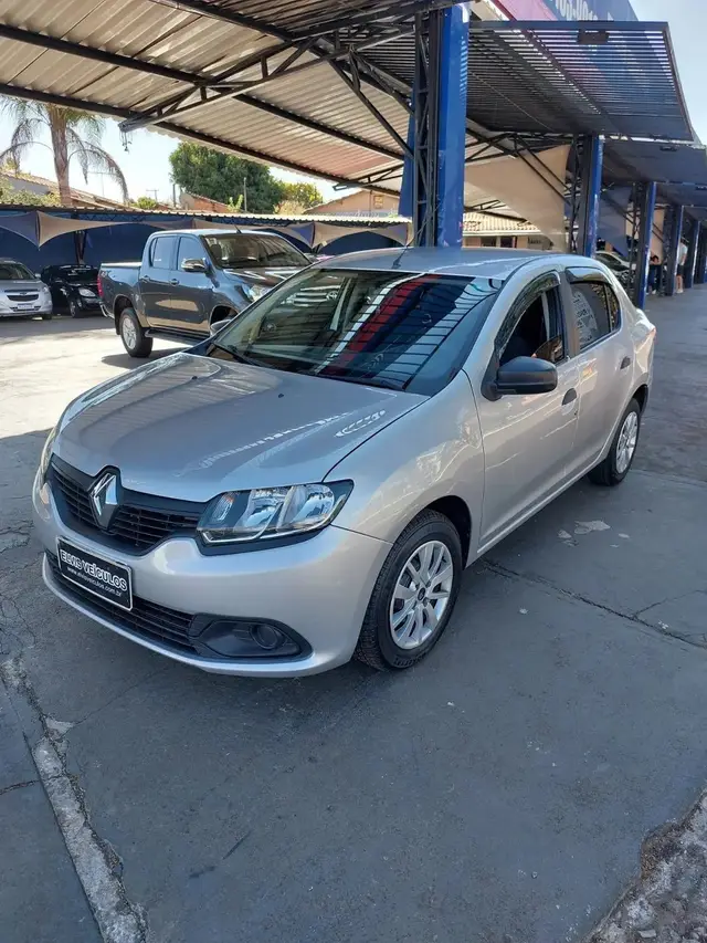 Carro Renault Logan 2018 Authentique 1.0 12V SCe (Flex)