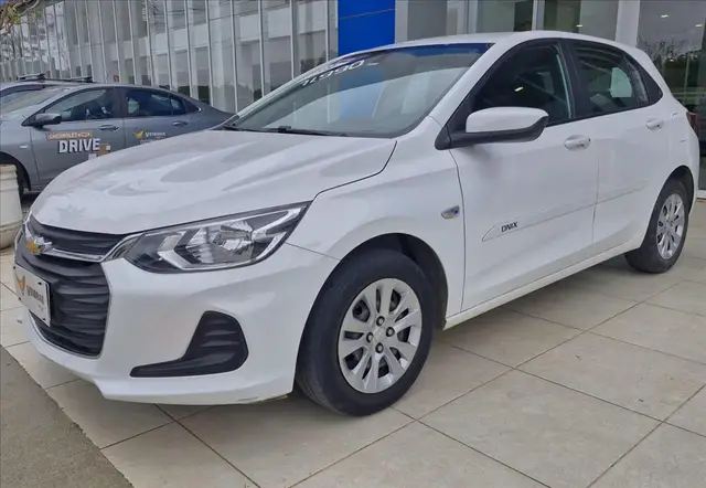 Carro Chevrolet Onix 2023 1.0