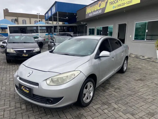 Carro Renault Fluence 2013 2.0 16V Dynamique (Flex)