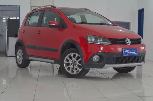Carro Volkswagen CrossFox 2013 1.6 VHT (Flex)