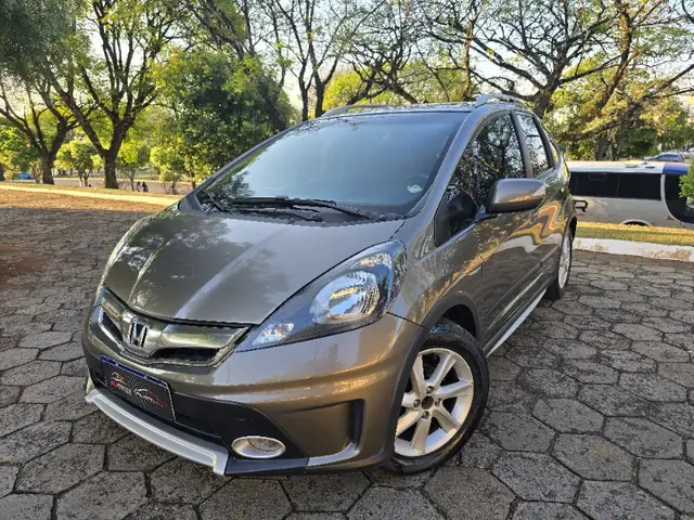 Carro Honda Fit 2013 Twist 1.5 16v (Flex)