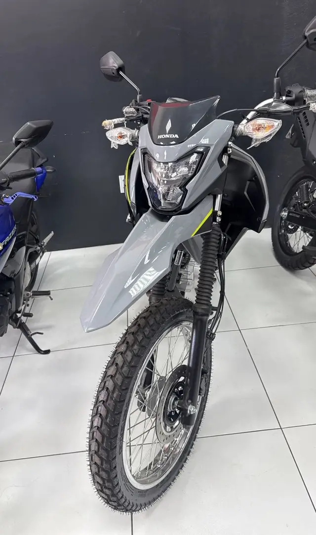 Moto Honda NXR 160 2025 Bros CBS