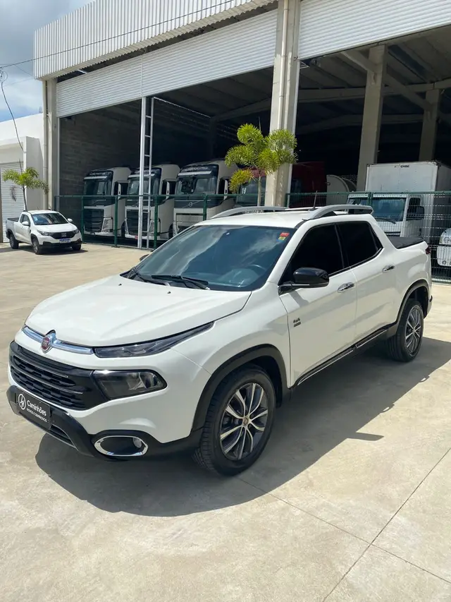 Carro Fiat Toro 2021 2.0 TDI Volcano Auto 4WD